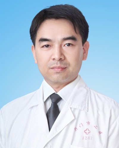 杨明炜.jpg